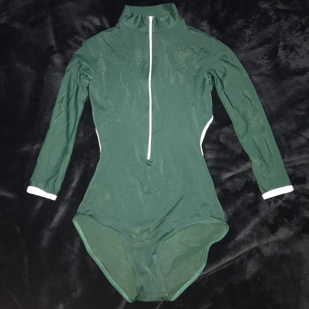 Yumiko Charlotte 3Q-Sleeve Leotard